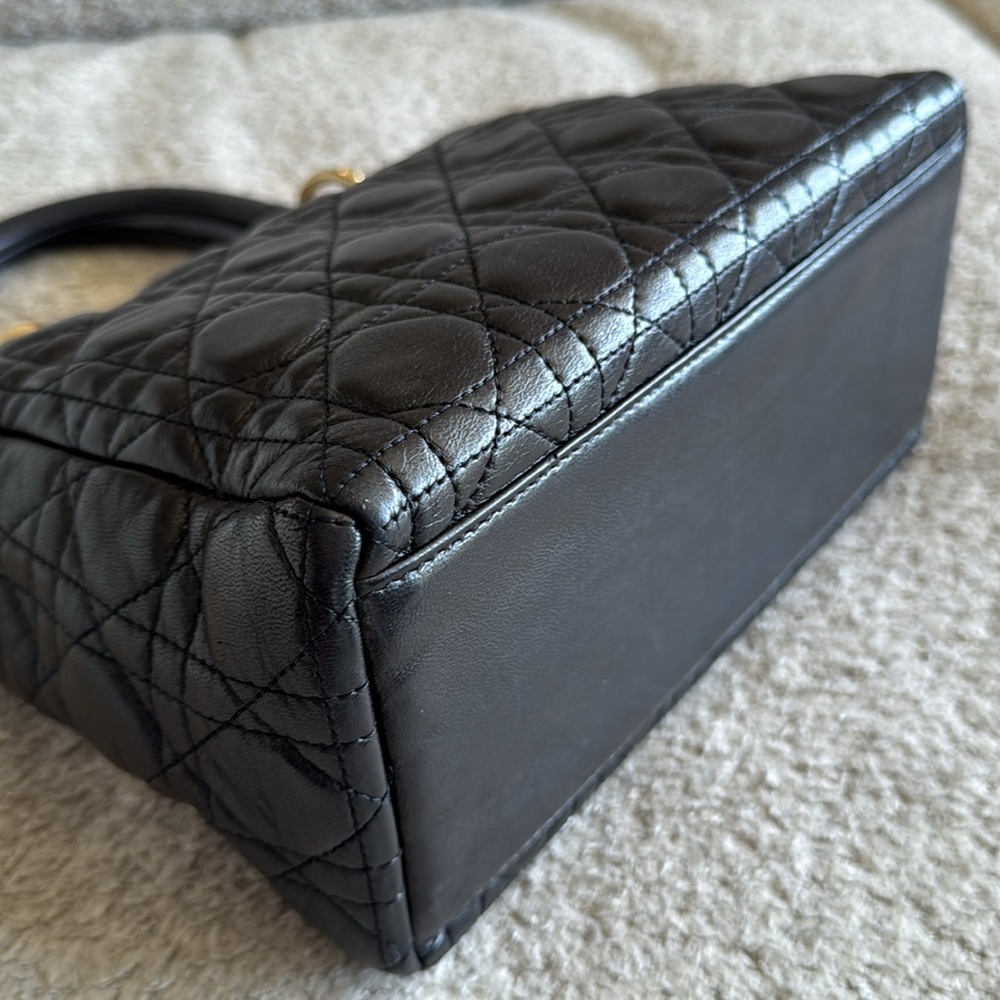 Christian Dior
Cannage Lady Dior Medium Vintage - Picture 4 of 11